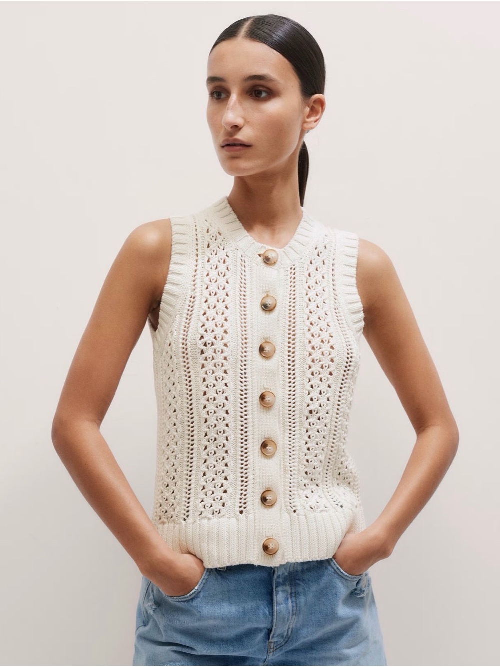 ME+EM Cream Openwork Knit Button-Front V-Neck Sleeveless Sweater Vest Sz M